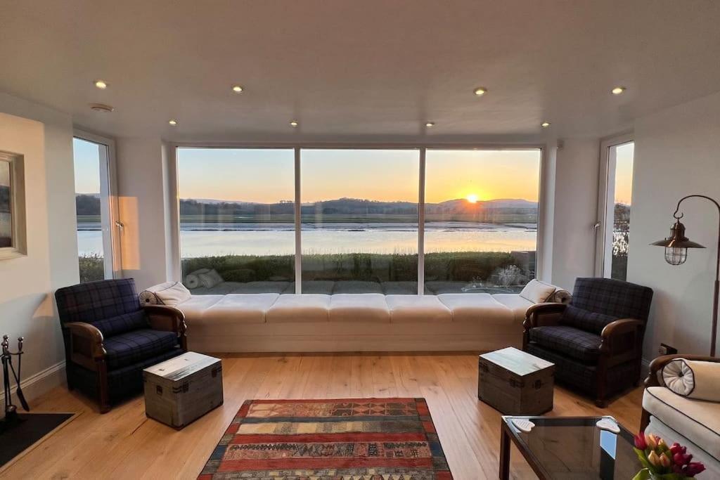Shorepark - Waterfront Cottage With Stunning Views Dumfries Exterior photo